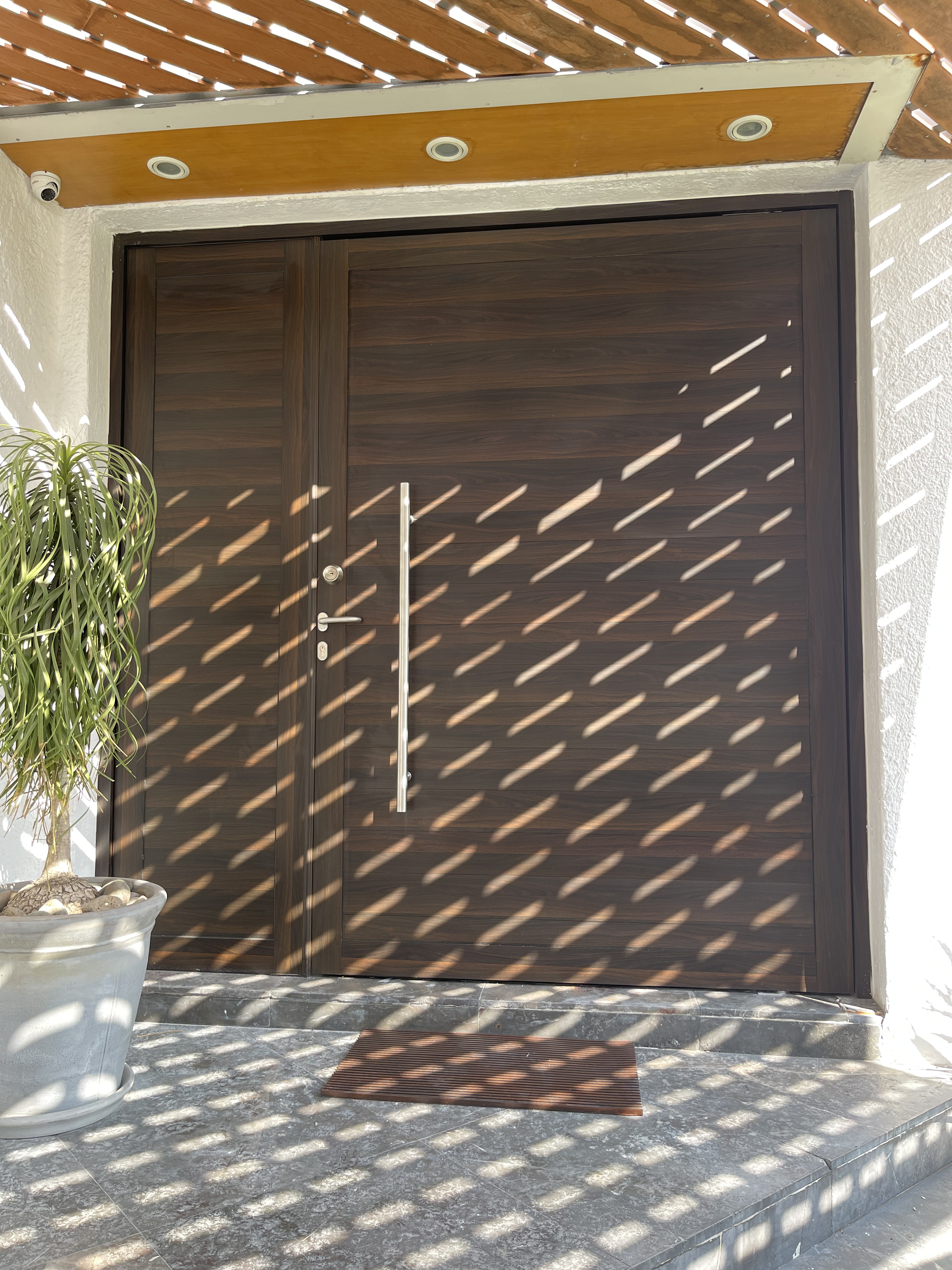 Puerta abatible